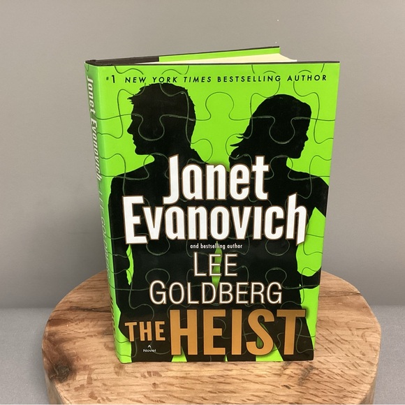 Janet Evanovich Other - “2/$10” - The Heist - Janet Evanovich & Lee Goldberg - Hardback Edition - Novel